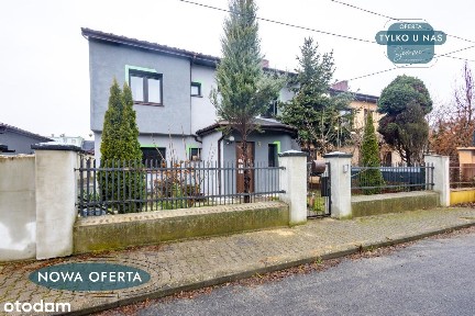 Miejska Wygoda i Przestrzeń: Dom w Centrum