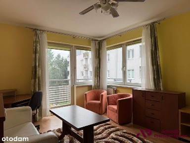 Narożny balkon, blisko tramwaj, wolne od zaraz