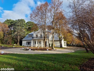 Elegancki dworek dostępny od zaraz