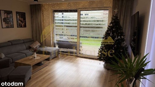 Nowoczesny dom z fotowoltaiką, biurem i garderobą - Pyskowice