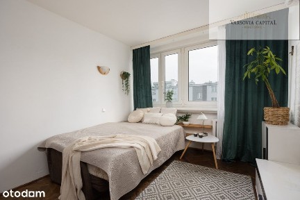 20 m kawalerka ścisłe centrum metro Świętokrzyska!