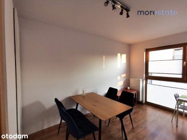 3 osobne pokoje z tarasem + 2 mp. postojowe