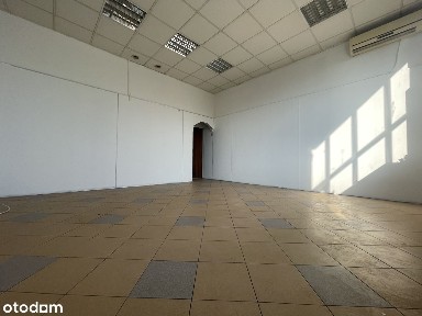 Ul. Poleska lokal handlowo-usługowy, pow. 40,29 m2