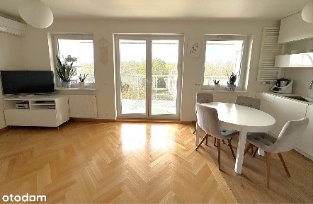 Apartament z loggią i widokiem na Las Marceliński BEZPOŚREDNIO