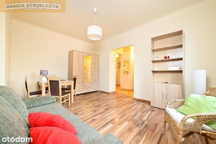 Pokój z aneksem kuchennym blisko stacji PKP Włochy