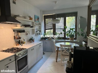Malczewskiego 8, 59m², 2 pokoje, winda, kamienica