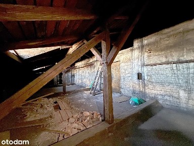 Strych do adaptacji - 1 lub 2 mieszkania + piwnica
