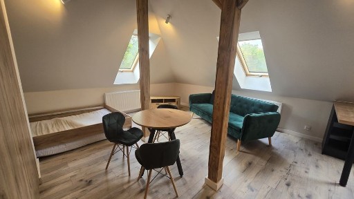 Bardzo ładna, gustowna kawalerka. Gliwice, ul.Sobieskiego,klimatyzacja