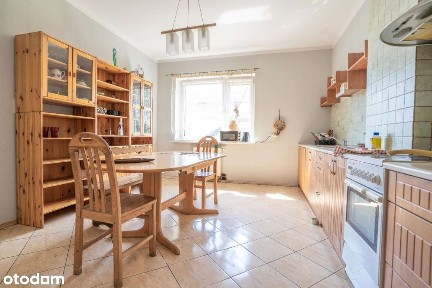 Dom wielorodzinny-dwa niezależne mieszkania+lokal usługowy z piekarnią