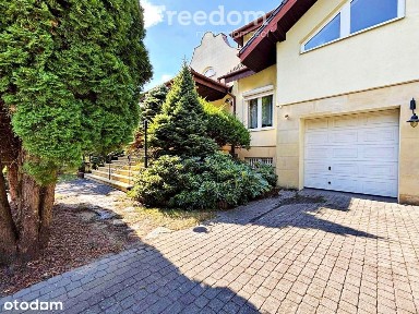 Rezydencja w Józefosławiu przy Lesie Kabackim