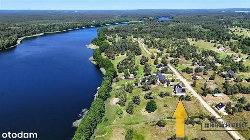 Dołgie - dom z działką z dostępem do jeziora.