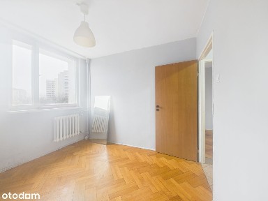 3 pokoje | osobna kuchnia | metro