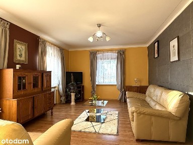 Pół domu | Ogród | Wyposażone