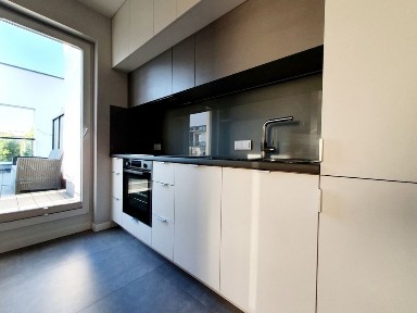 Okolice 19 dzielnicy, taras, balkon,garaż, kom lokatorska,ul.Sławińska