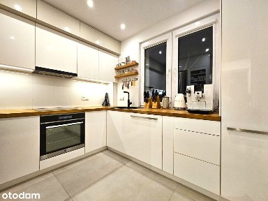 Trzy pokoje po kapitalnym remoncie na Rakowcu.