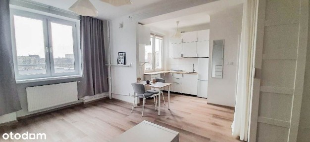 Świeżo po remoncie 30 m2 Kamienica Metro