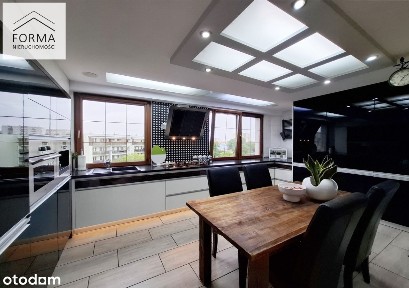 Klimatyzowane 3 pokojowe| 72 m2|winda|loggia