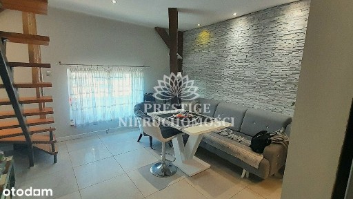 Stylowe 2 poziomowe M4, ogrzewanie miejskie !