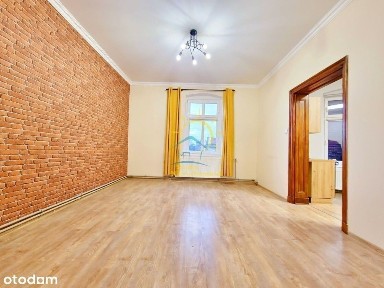 Klimatyczne mieszkanie w kamienicy (51,47m²)