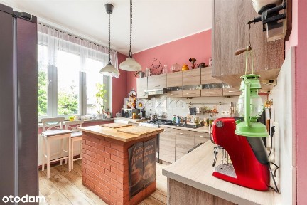 Przestronne M-4 w centrum miasta.