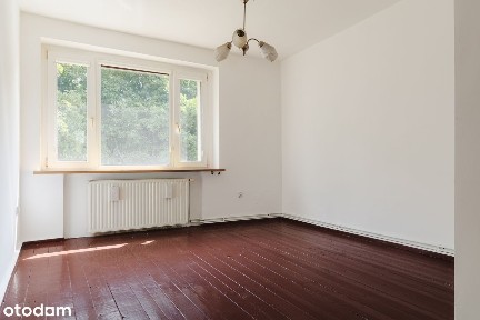 Kameralna okolica z dużą ilością zieleni