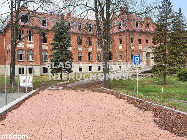 Budynek zabytkowego szpitala Katowice, Korczaka