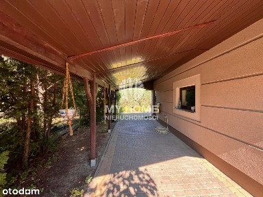 Przestronny Dom z Fotowoltaiką i Ogrodem