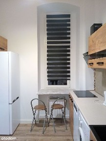 *Klimatyczne mieszkanie w kamienicy z centralnym ogrzewaniem*