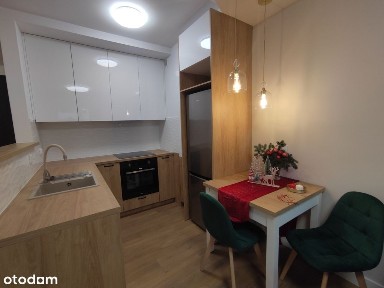 Pierwszy najem/2 pokoje/balkon/garaż/komórka