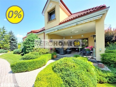 0% Prowizji -Piękny dom otoczony zielenią ogrodu w spokojnej okolicy!