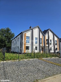 z ogrodem i prywatnym lasem