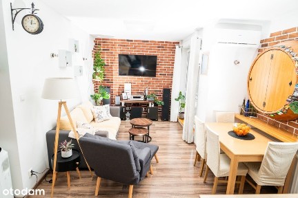 Bez prowizji! Przytulne dwa pokoje z dużą loggią!