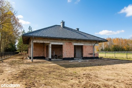 Stan surowy zamknięty z roletami zewnętrznymi