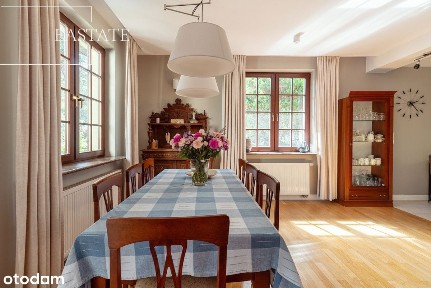 Elegancki dom w otulinie Mazowieckiego Parku