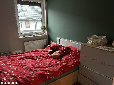 Dom 111m2 ( 130m2) na zamkniętym osiedlu w centrum Ząbek. Lokalizacja!