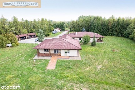 Dwie połówki bliźniaka. Parter. Bez barier arch.