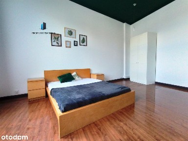 Centrum, 105m2, 3 duże pokoje, widok na Ratusz