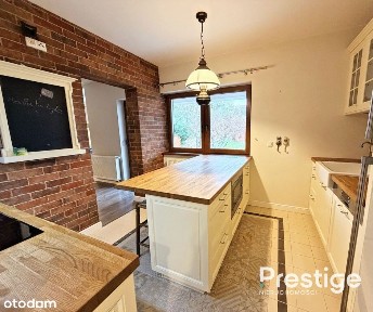 Dom wolnostojący z garażem dwustanowiskowym na działce o pow. 1308 m2