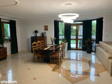 Przestronny Dom ok. 200m2,B.Dobra Lokalizacja