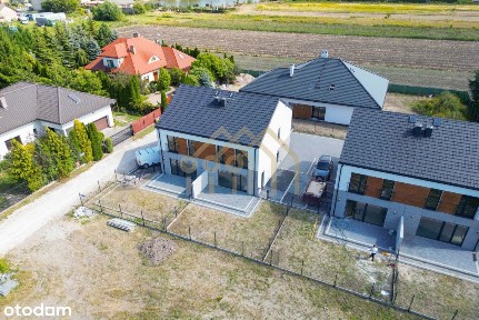 Przestronny bliźniak blisko Warszawy - Nowa Wola
