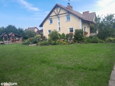 Dom jednorodzinny dwupokoleniowy w Rytlu