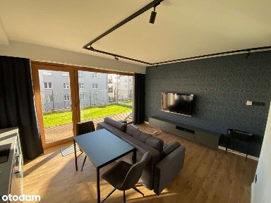 2 pokoje, os. Bocianek, taras z ogródkiem, 2020r.