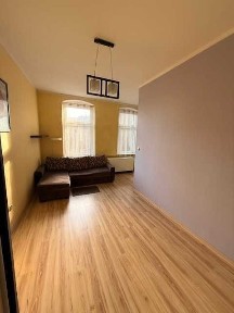 kawalerka - najem długoterminowy - odstępne - Centrum - parter