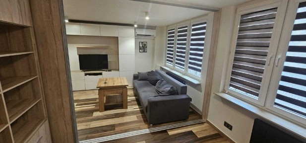 Klimatyzowane mieszkanie w Centrum Pruszkowa Rezerwacja