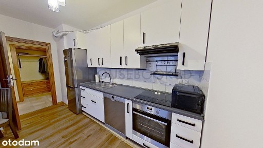 Zamkowy spokój blisko Metra Trocka