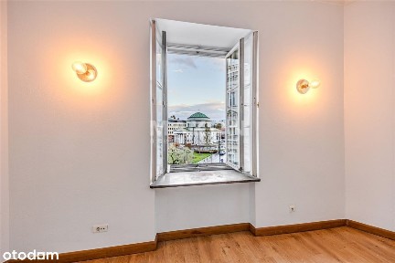 Eleganckie biuro z pięknym widokiem