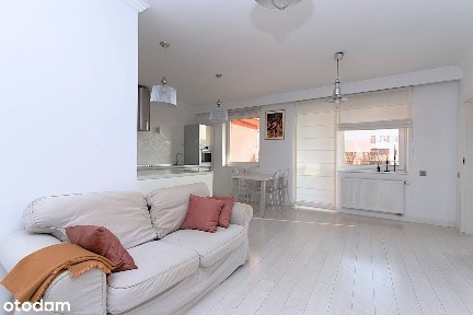 Przestronne 3-pokojowe mieszkanie z tarasem na Dębnikach/ 78.3m2