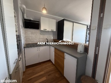 Kawalerka na drugim piętrze