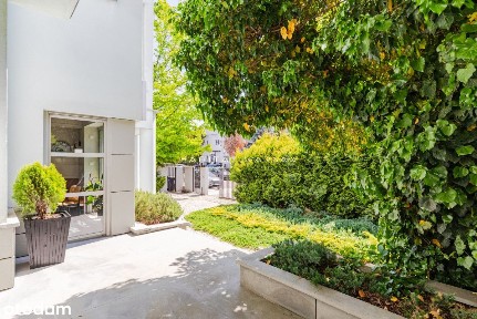 Modernistyczny dom na Górnym Mokotowie