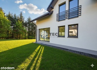 Dom wolnostojący z własnym lasem i działką 10 arów